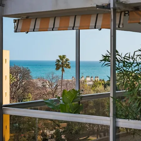 Appartement Vue Et Montagnes, Avec Piscine